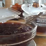 Aiora Πανσιόν 4*